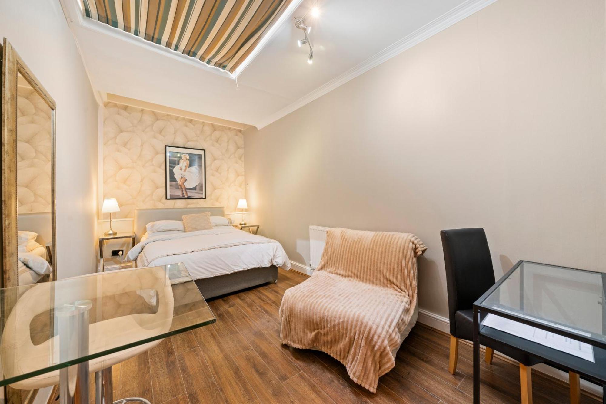 Alojamento de Acomodação e Pequeno-almoço Central London Rooms *